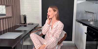 Reality Kings - Gorgeous Californiababe Loves Sucking Big Dicks Especially In Front Of A Camera